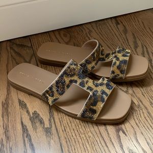 NWOT Kelly and Katie sandals